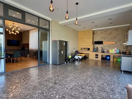 7 otaqlı həyət evi/bağ evi - Şüvəlan q. - 600 m²