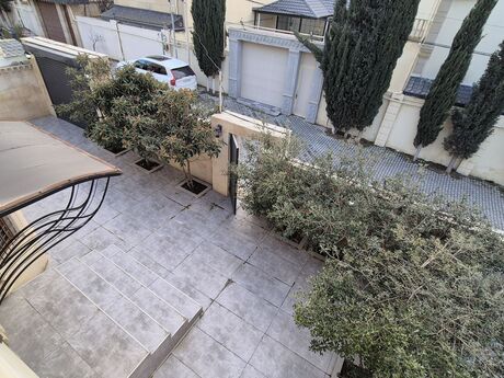 4 otaqlı həyət evi/bağ evi - Xırdalan - 155 m²