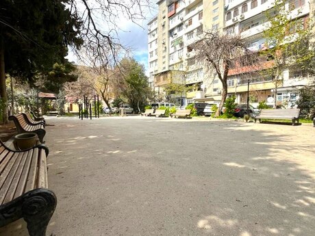 2 otaqlı köhnə tikili - Nəriman Nərimanov m. - 65 m²