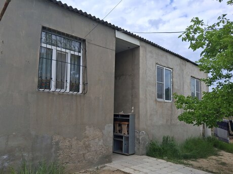 5 otaqlı həyət evi/bağ evi - Balaxanı q. - 100 m²