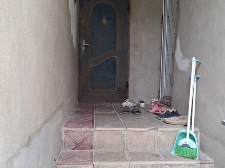 5 otaqlı həyət evi/bağ evi - Balaxanı q. - 100 m²