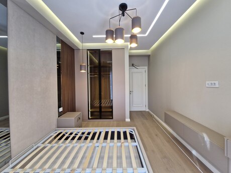 2-комнатная квартира, 54,7 м², Kristal Towers: 300 000 ₼ 4