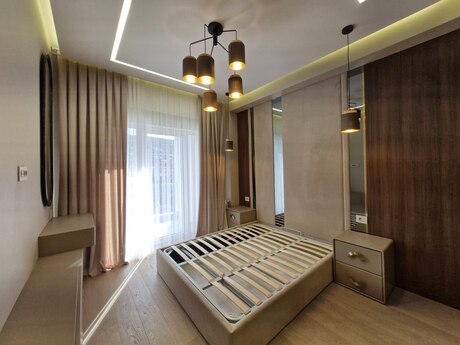 2-комнатная квартира, 54,7 м², Kristal Towers: 300 000 ₼ 2