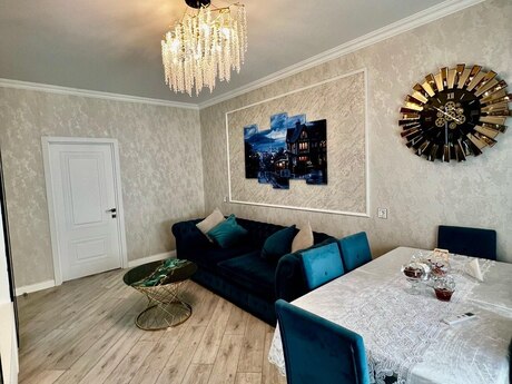 2 otaqlı köhnə tikili - Memar Əcəmi m. - 55 m²