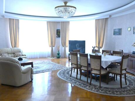 4 otaqlı yeni tikili - Sahil m. - 210 m²