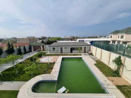 6 otaqlı həyət evi/bağ evi - Novxanı q. - 350 m²