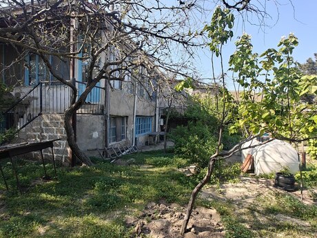 5 otaqlı həyət evi/bağ evi - Pirşağı q. - 300 m²