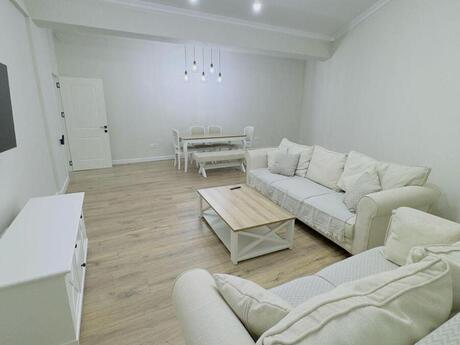 3 otaqlı yeni tikili - Bayıl q. - 130 m²