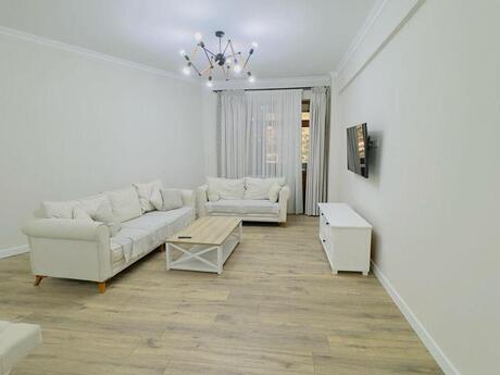 3 otaqlı yeni tikili - Bayıl q. - 130 m²