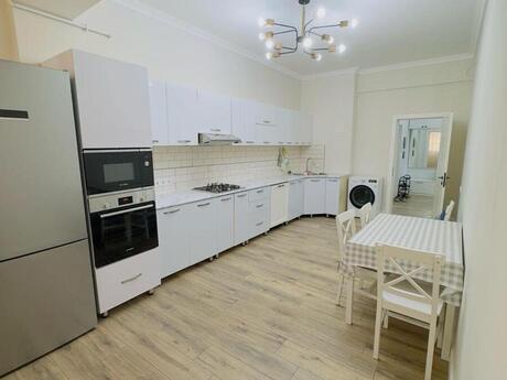 3 otaqlı yeni tikili - Bayıl q. - 130 m²