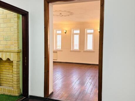 Obyekt - İçəri Şəhər m. - 150 m²