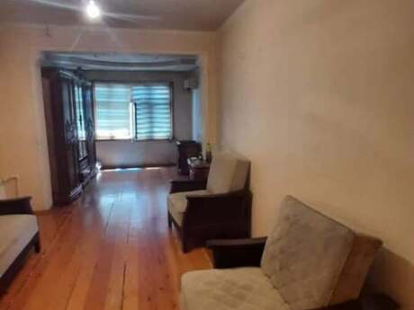 3 otaqlı köhnə tikili - Azadlıq Prospekti m. - 75 m²