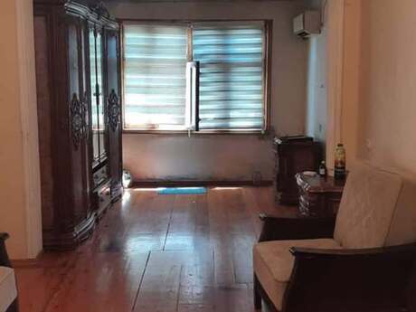 3 otaqlı köhnə tikili - Azadlıq Prospekti m. - 75 m²