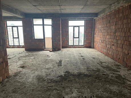 4 otaqlı yeni tikili - Yeni Günəşli q. - 145.5 m²