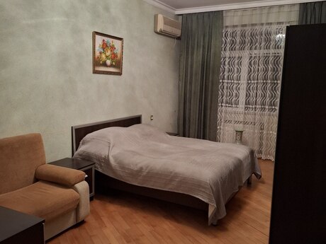 4-комн. новостройка - м. Ази Асланов - 175 м²