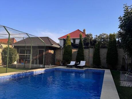 6 otaqlı həyət evi/bağ evi - Bilgəh q. - 400 m²