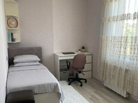 2 otaqlı köhnə tikili - Köhnə Günəşli q. - 63 m²