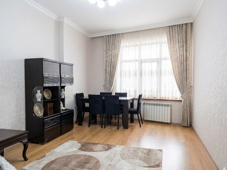 2 otaqlı köhnə tikili - Köhnə Günəşli q. - 63 m²