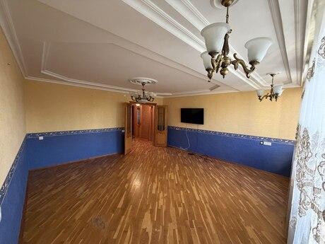 3 otaqlı köhnə tikili - 28 May m. - 90 m²