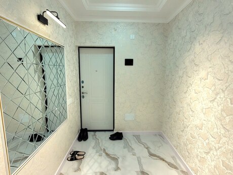 3 otaqlı köhnə tikili - Azadlıq Prospekti m. - 85 m²