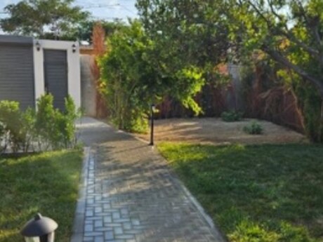 3 otaqlı həyət evi/bağ evi - Buzovna q. - 130 m²