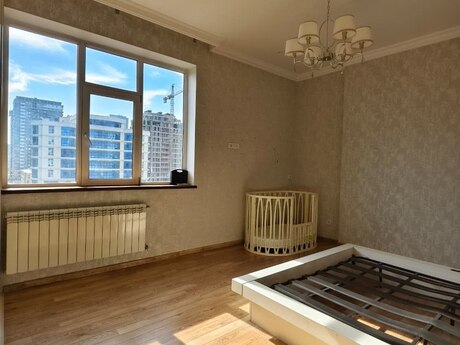 3-комн. новостройка - м. Шах Исмаил Хатаи - 110 м²