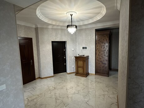 4 otaqlı yeni tikili - Nəriman Nərimanov m. - 153 m²