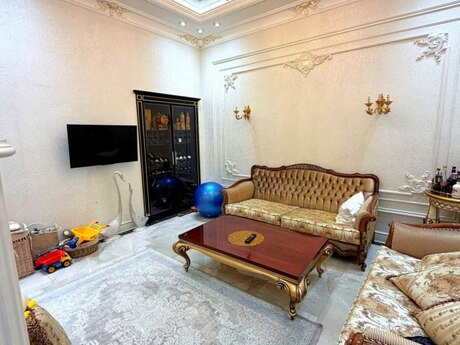 4 otaqlı köhnə tikili - Sahil m. - 215.5 m²
