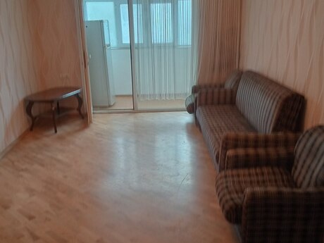 2 otaqlı köhnə tikili - Elmlər Akademiyası m. - 60 m²