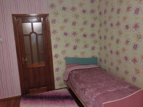 3 otaqlı köhnə tikili - Yeni Günəşli q. - 80 m²