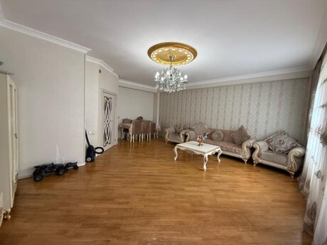 4 otaqlı yeni tikili - İnşaatçılar m. - 140 m²