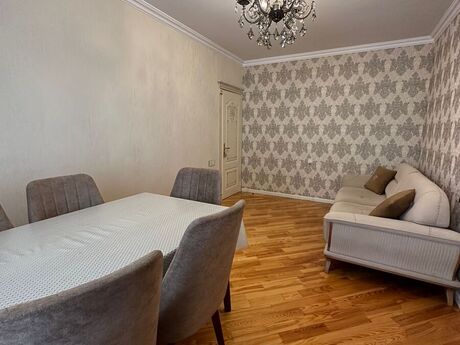 2 otaqlı köhnə tikili - Memar Əcəmi m. - 70 m²
