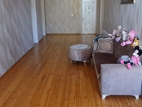 8 otaqlı həyət evi/bağ evi - Zabrat q. - 320 m²