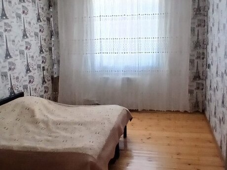 8 otaqlı həyət evi/bağ evi - Zabrat q. - 320 m²