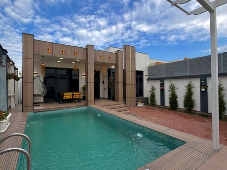4 otaqlı həyət evi/bağ evi - Şüvəlan q. - 150 m²