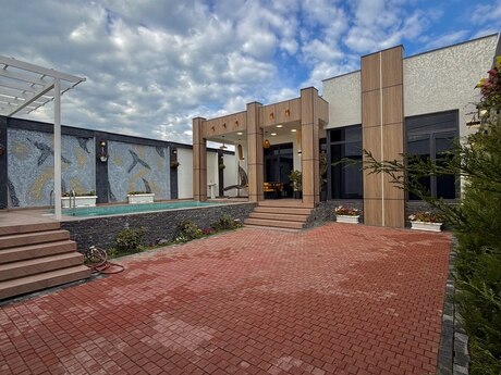 4 otaqlı həyət evi/bağ evi - Şüvəlan q. - 150 m²
