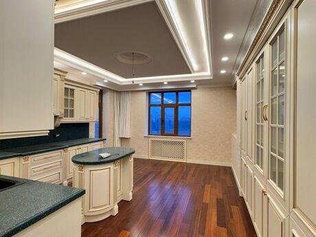 4 otaqlı yeni tikili - Elmlər Akademiyası m. - 245 m²