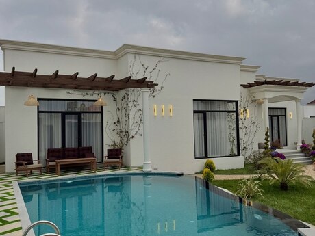 4 otaqlı həyət evi/bağ evi - Mərdəkan q. - 200 m²
