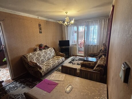 2 otaqlı köhnə tikili - Neftçilər m. - 44 m²