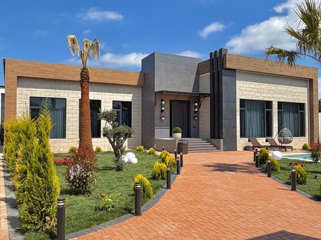 5 otaqlı həyət evi/bağ evi - Mərdəkan q. - 270 m²