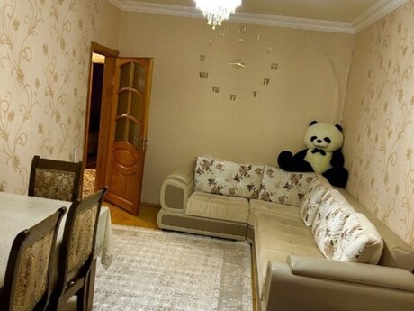 3 otaqlı köhnə tikili - Yeni Günəşli q. - 80 m²