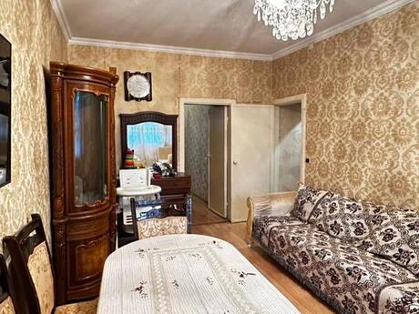 3 otaqlı köhnə tikili - Memar Əcəmi m. - 55 m²