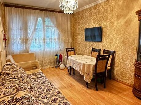 Elan №6113469 - Bakı, Memar Əcəmi m., 3 otaqlı, 55 m², 1/5 mərtəbə