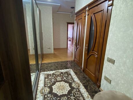 3 otaqlı yeni tikili - Xətai r. - 134 m²