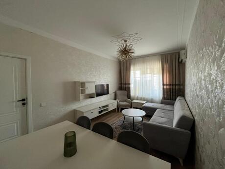 2 otaqlı köhnə tikili - Memar Əcəmi m. - 70 m²