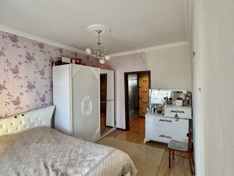 3-комн. вторичка - Сураханский р. - 70 м²