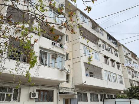 Объявление №6113541 - Баку, м. Гянджлик, 2-комн., 65 м², 2/5 этаж