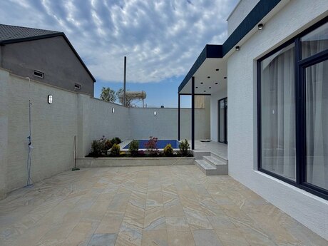 4 otaqlı həyət evi/bağ evi - Şüvəlan q. - 120 m²