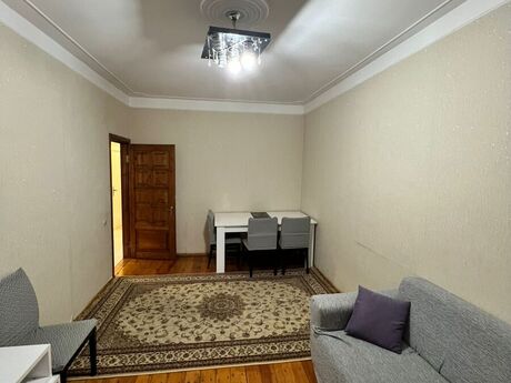 3 otaqlı köhnə tikili - Qara Qarayev m. - 90 m²