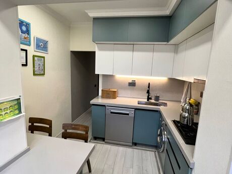 3 otaqlı köhnə tikili - Qara Qarayev m. - 90 m²